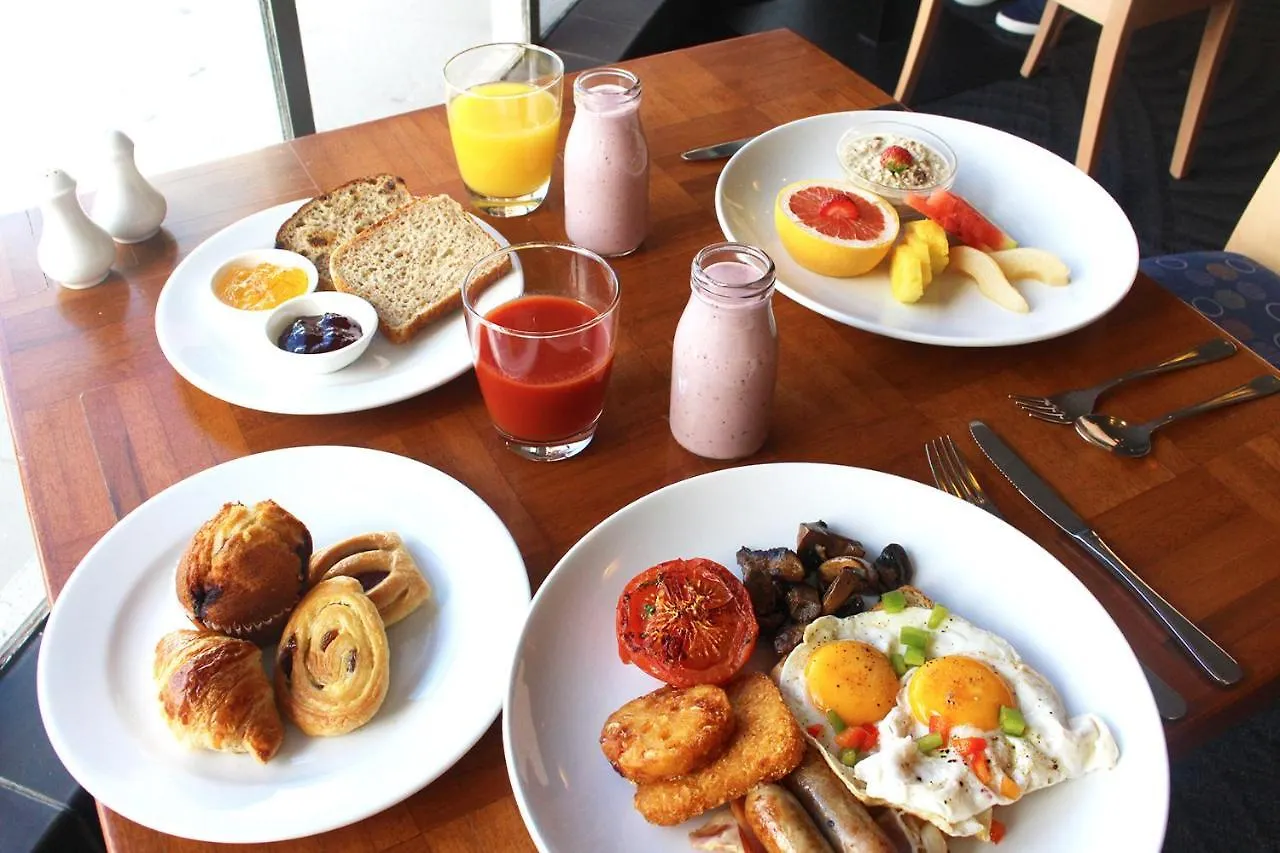 ****  James Cook Hotel Grand Chancellor Wellington New Zealand